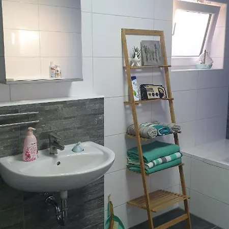 Komfortable شقة *